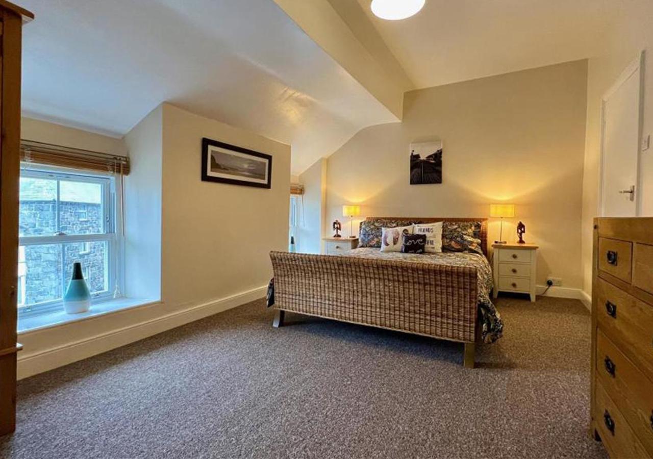 Luxury 4 Bedroom Seaside Apartment - Glan Y Werydd House Barmouth Exterior photo