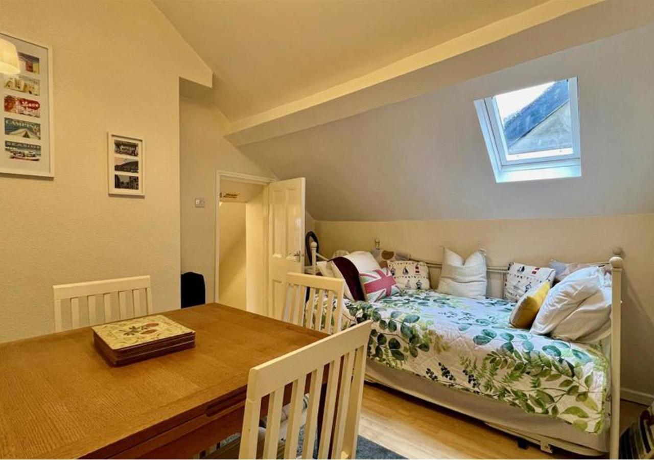 Luxury 4 Bedroom Seaside Apartment - Glan Y Werydd House Barmouth Exterior photo