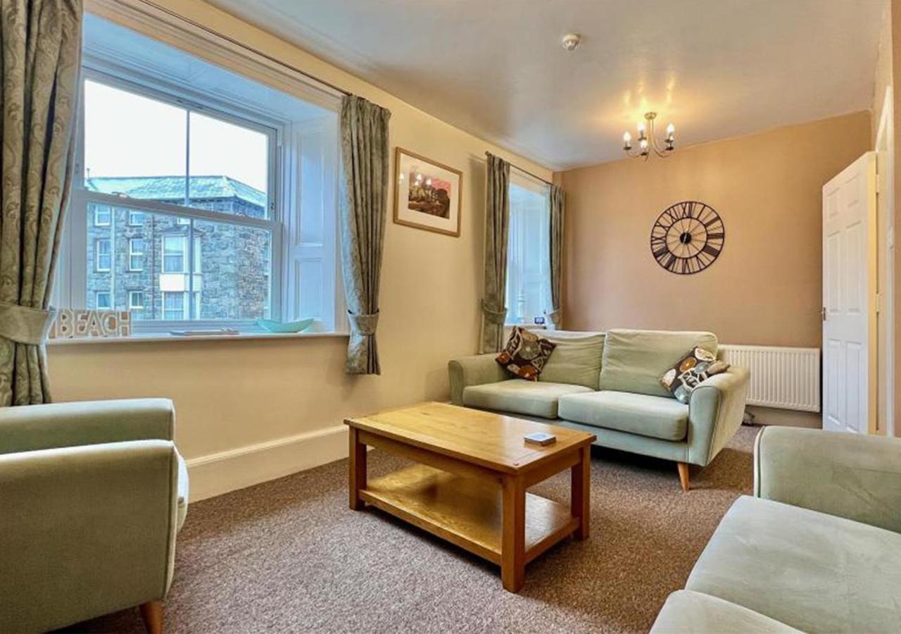 Luxury 4 Bedroom Seaside Apartment - Glan Y Werydd House Barmouth Exterior photo